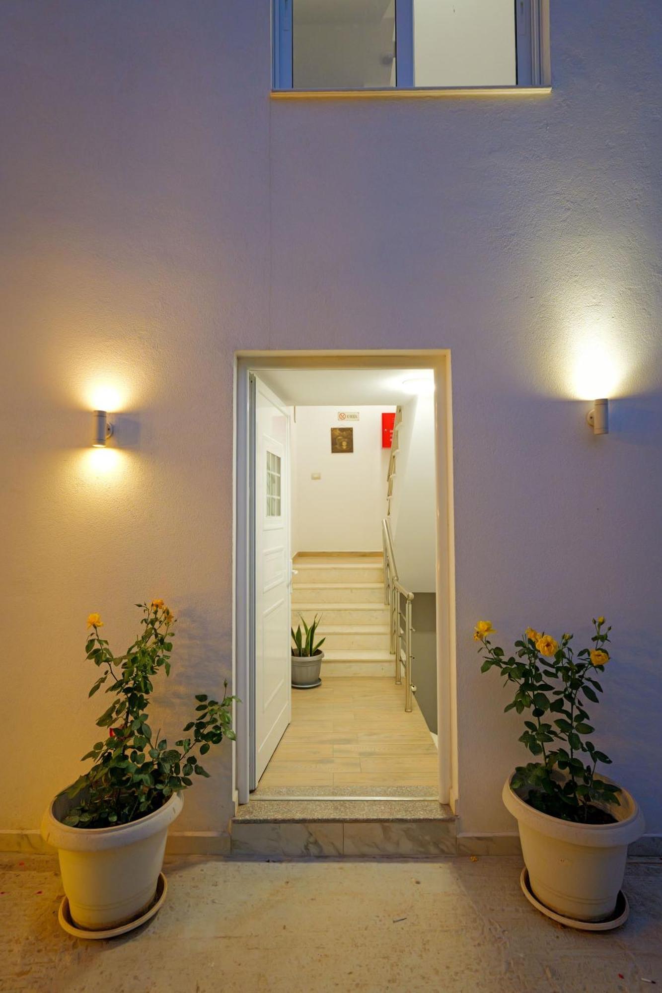 Hotel Veliaj Ksamil Exterior photo