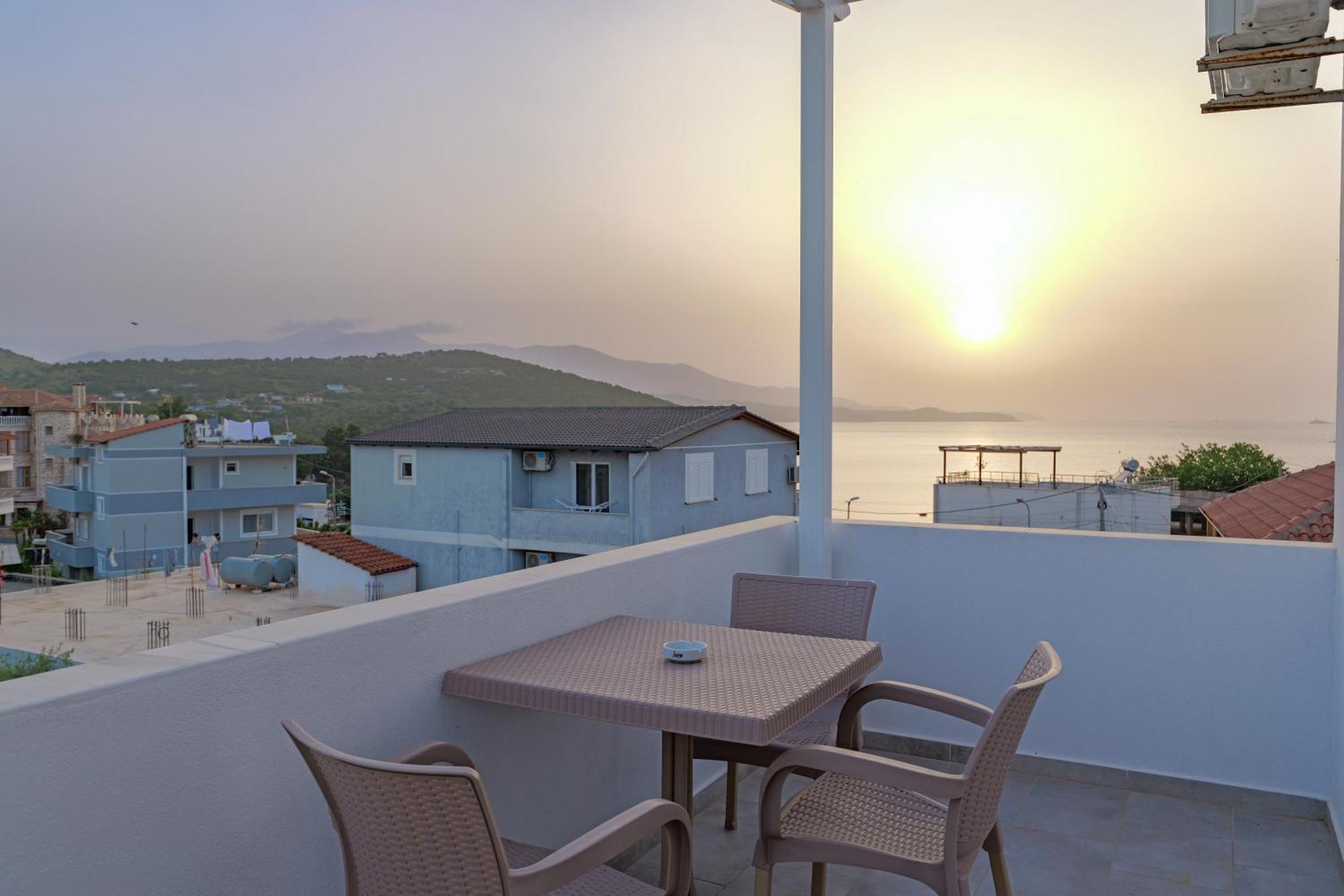 Hotel Veliaj Ksamil Exterior photo