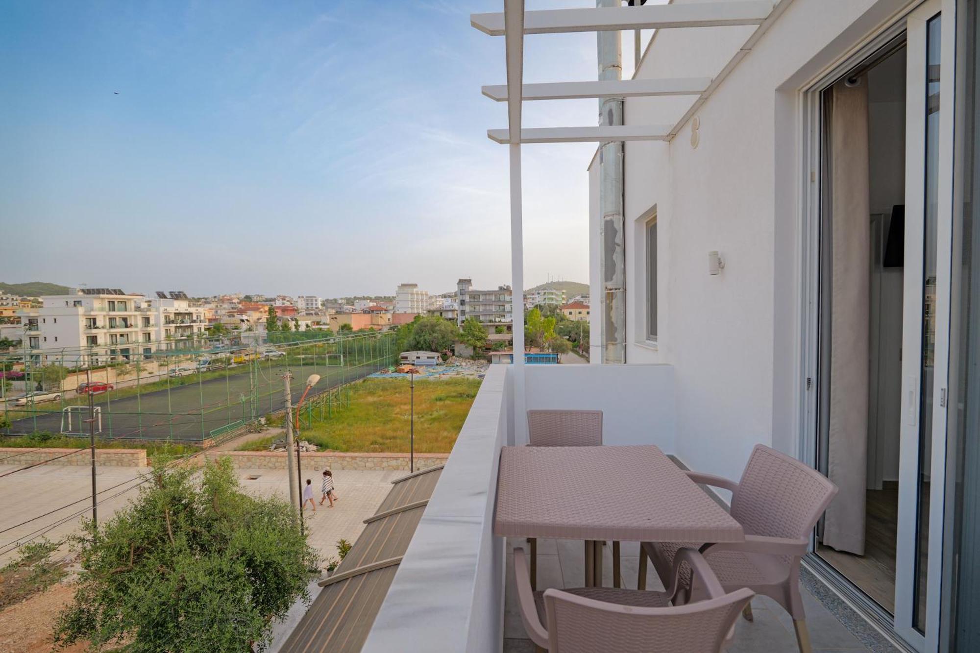 Hotel Veliaj Ksamil Exterior photo